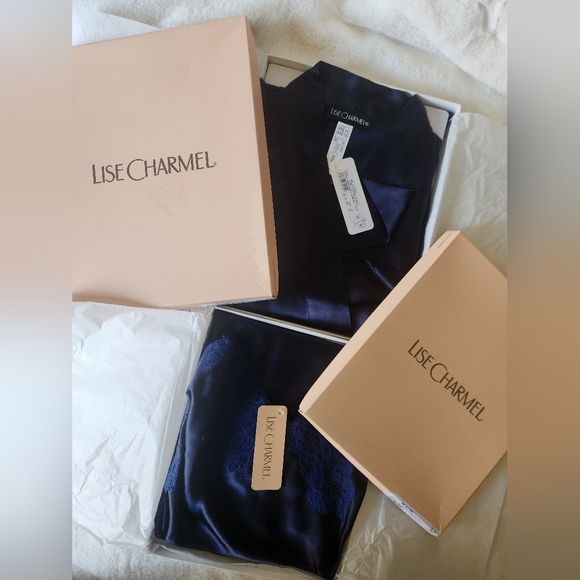 🆕️Lise Charmel- Silk Robe - Picture 15 of 15
